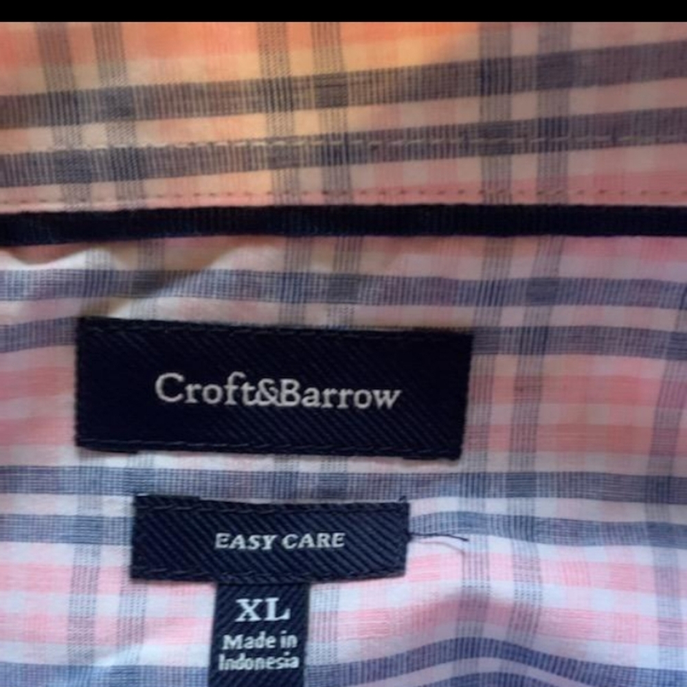 Croft& Barrow  MENS Button down shirt